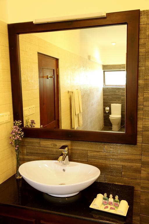 Oreeka - Katunayake Airport Transit Hotels Katunayaka Quarto foto