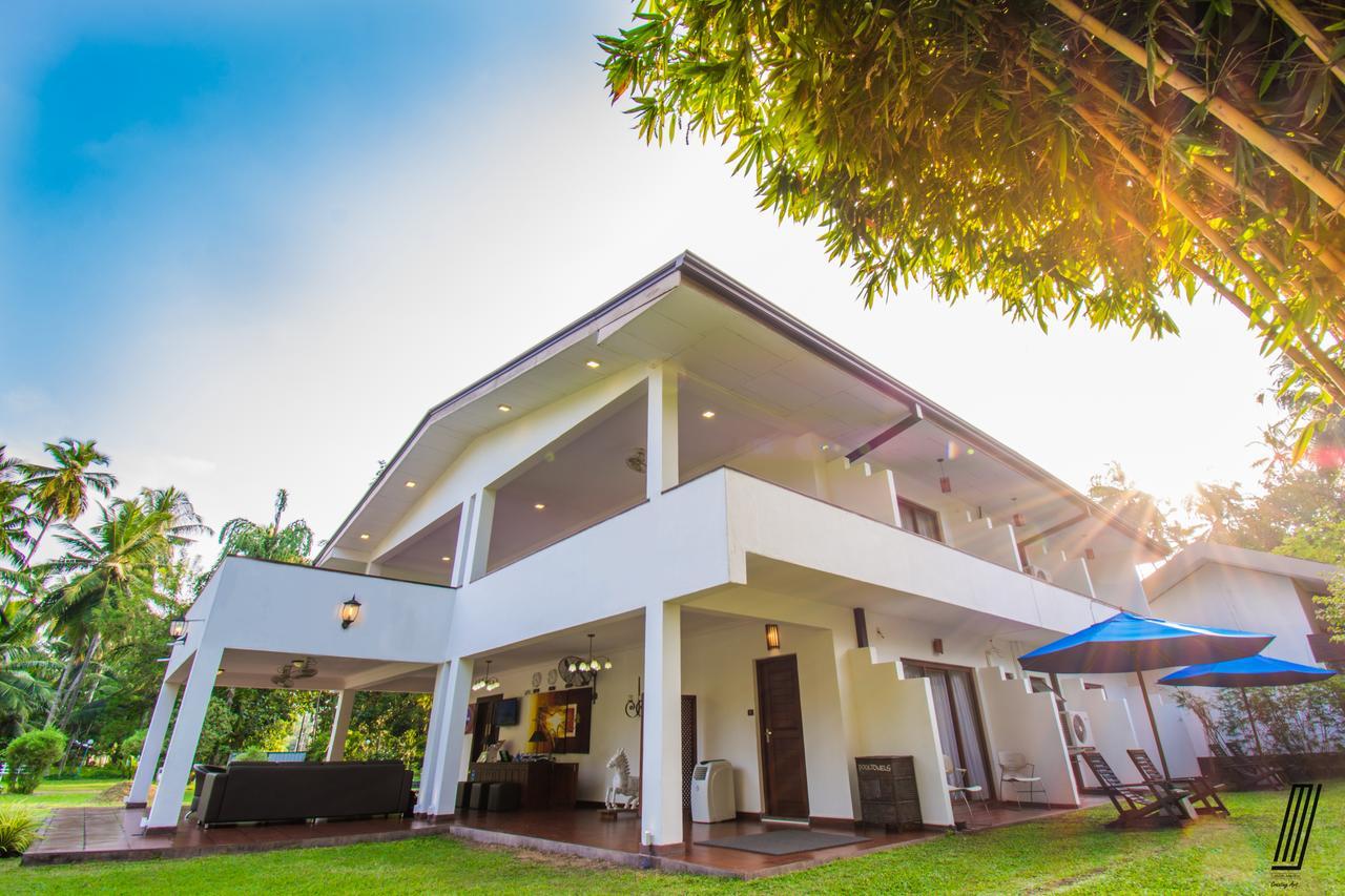 Oreeka - Katunayake Airport Transit Hotels Katunayaka Exterior foto